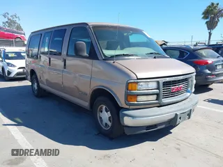 1999 GMC Savana Cargo Van YF7 with VIN 1GDFG15M6X1153246, listed as a IAAI auction lot 41820843 with 258,522 mi miles. Bid and sale history available at carsss.com. Image 1.