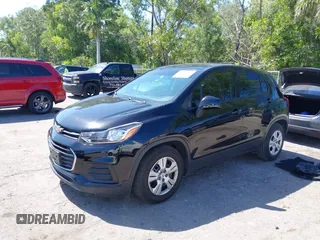 2019 Chevrolet Trax LS with VIN 3GNCJKSBXKL164776, listed as a IAAI auction lot 42064236 with 117,111 mi miles. Bid and sale history available at carsss.com. Image 17.