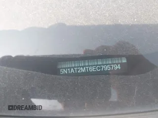 2014 Nissan Rogue S z VIN 5N1AT2MT6EC795794, wystawiony jako IAAI lot #42328662 z przebiegiem Nie podano mil oraz . Historia ofert i sprzedaży dostępna na DreamBid. Obrazek 9.