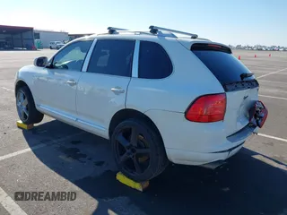 2005 Porsche Cayenne with VIN WP1AA29P85LA24175, listed as a IAAI auction lot 41301076 with 174,291 mi miles. Bid and sale history available at carsss.com. Image 3.