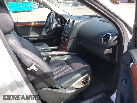 2007 Mercedes-Benz M 320 CDI z VIN 4JGBB22E67A210285, wystawiony jako IAAI lot #42002404 z przebiegiem 164 318 mil mil oraz . Historia ofert i sprzedaży dostępna na DreamBid. Obrazek 5.