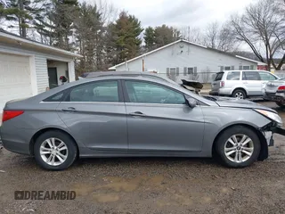 2011 Hyundai Sonata GLS with VIN 5NPEB4AC7BH086333, listed as a IAAI auction lot 41620097 with 102,429 mi miles. Bid and sale history available at carsss.com. Image 14.