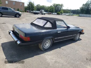 1979 Mercedes-Benz SL with VIN 10704412052292, listed as a Copart auction lot 64758035 with 146,896 mi miles and Clean title. Bid and sale history available at DreamBid. Image 3.