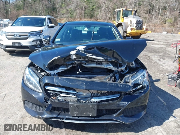 2015 Mercedes-Benz C 300 Luxury with VIN 55SWF4KB7FU002464, listed as a IAAI auction lot 41832373 with 88,000 mi miles and . Bid and sale history available at DreamBid. Image 12.