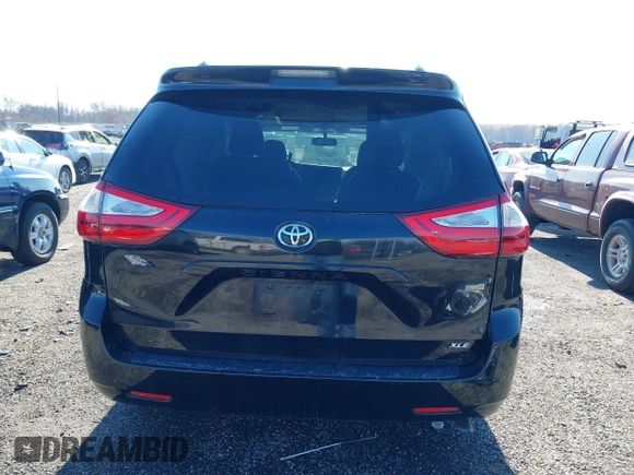 2016 Toyota Sienna XLE with VIN 5TDYK3DC3GS697173, listed as a IAAI auction lot 40899585 with 121,693 mi miles. Bid and sale history available at carsss.com. Image 15.