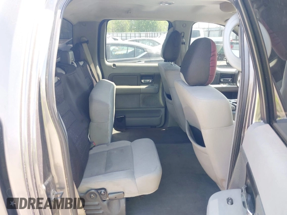 2006 Ford F-150 XLT with VIN 1FTRW12W36FA73513, listed as a IAAI auction lot 41910620 with 286,004 mi miles. Bid and sale history available at carsss.com. Image 8.