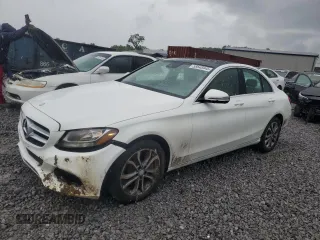 2016 Mercedes-Benz C 300 Luxury with VIN 55SWF4KBXGU138931, listed as a Copart auction lot 58545945 with 152,722 mi miles and Salvage title. Bid and sale history available at DreamBid. Image 1.