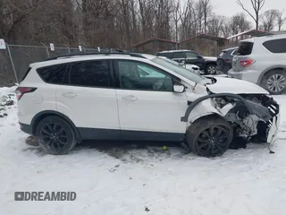 2017 Ford Escape SE with VIN 1FMCU9G96HUB49541, listed as a IAAI auction lot 41381783 with 178,323 mi miles. Bid and sale history available at carsss.com. Image 13.