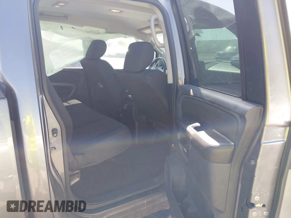 2015 Nissan Titan SV z VIN 1N6BA0ED5FN508975, wystawiony jako IAAI lot #42032737 z przebiegiem 97 432 mil mil oraz . Historia ofert i sprzedaży dostępna na DreamBid. Obrazek 8.