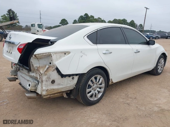 2017 Nissan Altima 2.5 S with VIN 1N4AL3AP0HN346336, listed as a IAAI auction lot 41535844 with 61,140 mi miles. Bid and sale history available at carsss.com. Image 4.