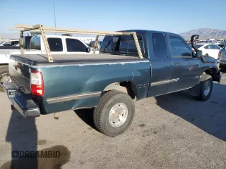 1996 Toyota T100 SR5 z VIN JT4UN24D2T0029466, wystawiony jako Copart lot #57122945 z przebiegiem 421 207 mil mil oraz Szkoda całkowita • Salvage title. Historia ofert i sprzedaży dostępna na DreamBid. Obrazek 3.