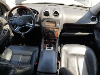 2009 Mercedes-Benz GL-Class 5.5L with VIN 4JGBF86E79A442589, listed as a Copart auction lot 54048445 with 118,221 mi miles and Salvage Title. Bid and sale history available at carsss.com. Image 8.