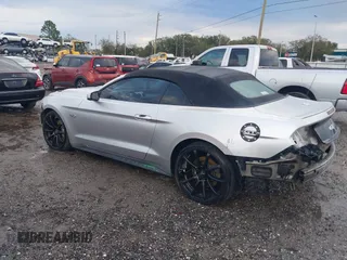 2015 Ford Mustang GT Premium z VIN 1FATP8FF9F5385286, wystawiony jako IAAI lot #41599189 z przebiegiem 112 260 mil mil oraz . Historia ofert i sprzedaży dostępna na DreamBid. Obrazek 3.