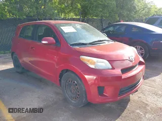 2008 Scion xD z VIN JTKKU104X8J020857, wystawiony jako IAAI lot #42214978 z przebiegiem 177 484 mil mil oraz . Historia ofert i sprzedaży dostępna na DreamBid. Obrazek 1.