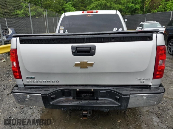2011 Chevrolet Silverado 1500 LT with VIN 3GCPKSE38BG394952, listed as a Copart auction lot 56408385 with 221,683 mi miles and Clean Title. Bid and sale history available at DreamBid. Image 6.