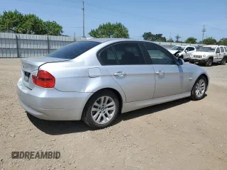 2007 BMW 3 Series 328i с VIN WBAVA33577KX73832, выставлен на аукционе Copart как лот 57435645 с пробегом 100 990 миль миль и Списание • Salvage title. История ставок и продаж доступна на DreamBid. Изображение 3.