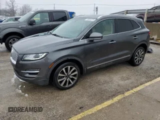 2019 Lincoln MKC Reserve with VIN 5LMCJ3D93KUL29381, listed as a Copart auction lot 44835375 with 83,664 mi miles and Salvage Title. Bid and sale history available at carsss.com. Image 1.