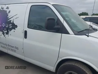 2017 Chevrolet Express Cargo z VIN 1GCWGAFFXH1161503, wystawiony jako IAAI lot #42059760 z przebiegiem 94 979 mil mil oraz . Historia ofert i sprzedaży dostępna na DreamBid. Obrazek 13.