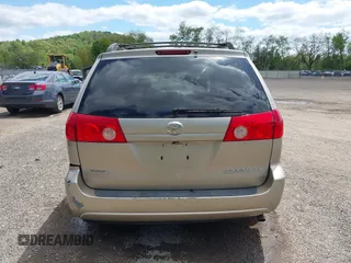 2010 Toyota Sienna CE z VIN 5TDKK4CC5AS327993, wystawiony jako IAAI lot #42227799 z przebiegiem 152 636 mil mil oraz . Historia ofert i sprzedaży dostępna na DreamBid. Obrazek 17.