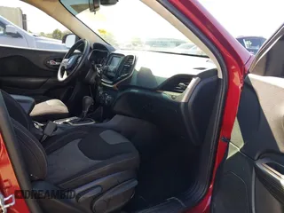 2017 Jeep Cherokee Altitude с VIN 1C4PJLAB0HW507616, выставлен на аукционе IAAI как лот 42820599 с пробегом 61 058 миль миль и . История ставок и продаж доступна на DreamBid. Изображение 5.