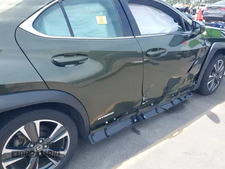 2020 Lexus UX 250h with VIN JTHX9JBH8L2033882, listed as a IAAI auction lot 42562160 with 62,848 mi miles and . Bid and sale history available at DreamBid. Image 18.
