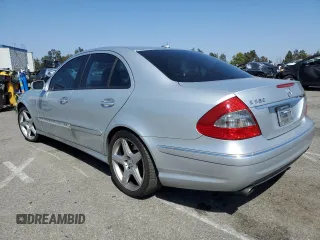 2008 Mercedes-Benz E 550 Sport with VIN WDBUF72X98B297805, listed as a Copart auction lot 61970255 with 248,178 mi miles and Salvage title. Bid and sale history available at DreamBid. Image 2.