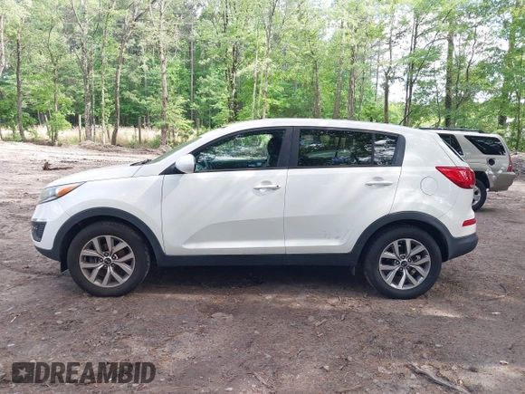 2016 Kia Sportage LX with VIN KNDPB3AC7G7819625, listed as a IAAI auction lot 42214385 with 141,339 mi miles. Bid and sale history available at carsss.com. Image 14.