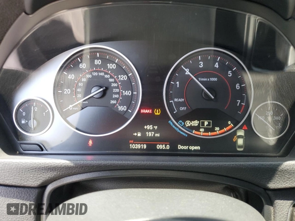 2018 BMW 3 Series 340i z VIN WBA8B3G5XJNV01401, wystawiony jako Copart lot #58819675 z przebiegiem 103 919 mil mil oraz Szkoda całkowita • Salvage title. Historia ofert i sprzedaży dostępna na DreamBid. Obrazek 9.