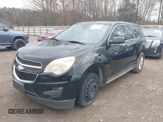 2013 Chevrolet Equinox LS z VIN 2GNALBEK8D1220473, wystawiony jako IAAI lot #41734800 z przebiegiem 211 391 mil mil oraz . Historia ofert i sprzedaży dostępna na DreamBid. Obrazek 2.