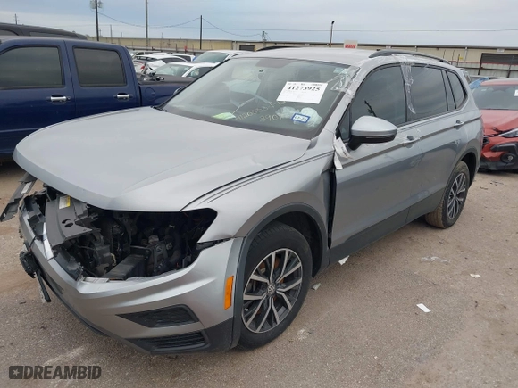 2021 Volkswagen Tiguan S with VIN 3VV1B7AX6MM053907, listed as a IAAI auction lot 41273925 with 109,761 mi miles. Bid and sale history available at carsss.com. Image 17.