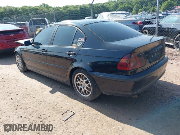 2004 BMW 3 Series 325i with VIN WBAEV33404KL63641, listed as a IAAI auction lot 42546413 with 205,775 mi miles and . Bid and sale history available at DreamBid. Image 3.