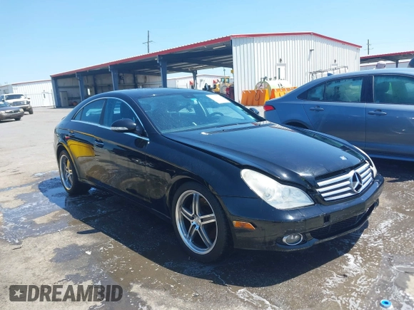 2006 Mercedes-Benz CLS 500 with VIN WDDDJ75X26A067981, listed as a IAAI auction lot 41946739 with 184,684 mi miles and . Bid and sale history available at DreamBid. Image 1.