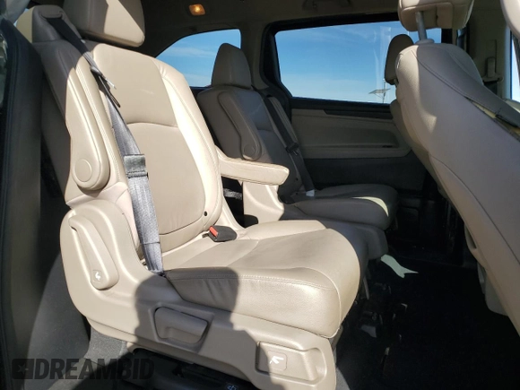 2018 Honda Odyssey EX-L with VIN 5FNRL6H76JB010103, listed as a Copart auction lot 52965965 with 129,837 mi miles and Salvage Title. Bid and sale history available at carsss.com. Image 11.