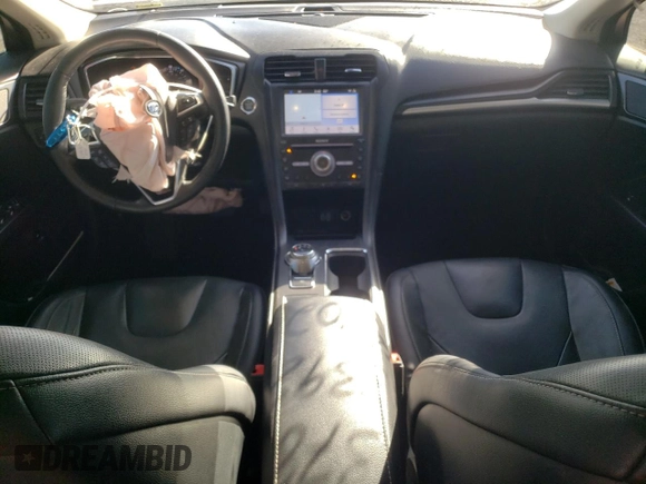 2019 Ford Fusion Hybrid Titanium with VIN 3FA6P0RU6KR273786, listed as a Copart auction lot 39203213 with 39,615 mi miles. Bid and sale history available at carsss.com. Image 8.