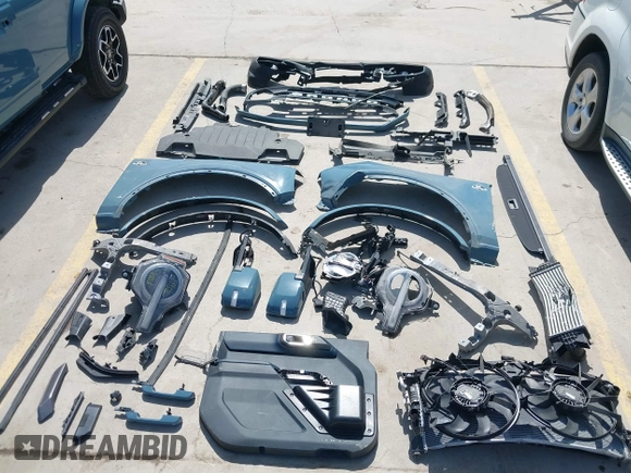 2023 Ford Bronco с VIN 1FMEE5DP0PLC07598, выставлен на аукционе IAAI как лот 41800965 с пробегом 14 392 миль миль и . История ставок и продаж доступна на DreamBid. Изображение 12.