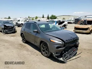 2016 Jeep Cherokee Altitude z VIN 1C4PJLCB2GW171155, wystawiony jako Copart lot #63656425 z przebiegiem 112 589 mil mil oraz Szkoda całkowita • Salvage title. Historia ofert i sprzedaży dostępna na DreamBid. Obrazek 13.