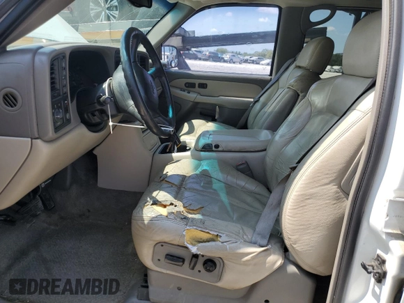 2001 Chevrolet Suburban LS with VIN 1GNFK16T71J208214, listed as a Copart auction lot 68925744 with 218,290 mi miles and Clean Title. Bid and sale history available at carsss.com. Image 7.