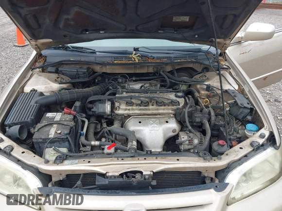 2002 Honda Accord EX z VIN 1HGCG56632A133738, wystawiony jako IAAI lot #42104355 z przebiegiem 236 202 mil mil oraz . Historia ofert i sprzedaży dostępna na DreamBid. Obrazek 10.