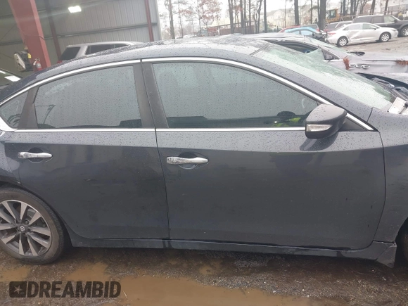 2016 Nissan Altima SR with VIN 1N4AL3AP0GC176067, listed as a IAAI auction lot 41569305 with 169,109 mi miles and . Bid and sale history available at DreamBid. Image 13.