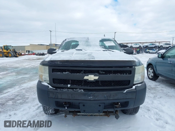 2008 Chevrolet Silverado 1500 Work Truck with VIN 1GCEK14C38Z280529, listed as a IAAI auction lot 41542019 with 188,094 mi miles. Bid and sale history available at carsss.com. Image 12.