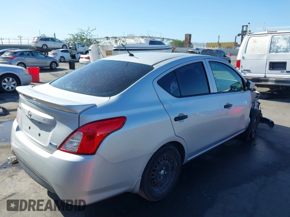 2016 Nissan Versa SV with VIN 3N1CN7AP5GL828015, listed as a IAAI auction lot 40849652 with 99,928 mi miles. Bid and sale history available at carsss.com. Image 4.