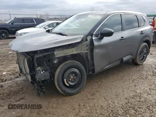 2022 Nissan Rogue S z VIN 5N1BT3AA5NC699412, wystawiony jako Copart lot #42435505 z przebiegiem 26 702 mil mil oraz Szkoda całkowita • Salvage title. Historia ofert i sprzedaży dostępna na DreamBid. Obrazek 1.