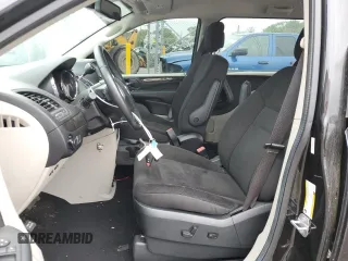 2019 Dodge Grand Caravan SE with VIN 2C4RDGBG3KR754792, listed as a Copart auction lot 55473775 with 40,077 mi miles and Clean Title. Bid and sale history available at DreamBid. Image 7.
