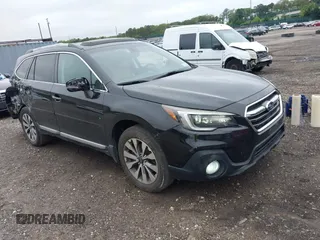 2018 Subaru Outback Touring z VIN 4S4BSETCXJ3232171, wystawiony jako IAAI lot #42470956 z przebiegiem 124 650 mil mil oraz . Historia ofert i sprzedaży dostępna na DreamBid. Obrazek 1.
