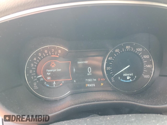 2017 Lincoln MKC Premiere with VIN 5LMCJ1C90HUL15517, listed as a Copart auction lot 59150264 with 71,562 mi miles and Salvage Title. Bid and sale history available at DreamBid. Image 9.