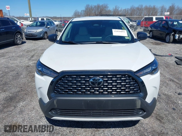 2023 Toyota Corolla Cross L z VIN 7MUAAAAG9PV071147, wystawiony jako IAAI lot #41849893 z przebiegiem 13 545 mil mil oraz . Historia ofert i sprzedaży dostępna na DreamBid. Obrazek 12.