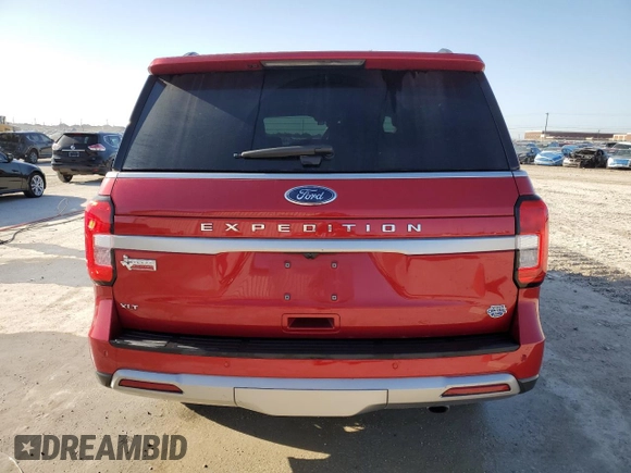2022 Ford Expedition XLT with VIN 1FMJU1HT9NEA62872, listed as a Copart auction lot 48678665 with 35,621 mi miles and Clean title. Bid and sale history available at DreamBid. Image 6.