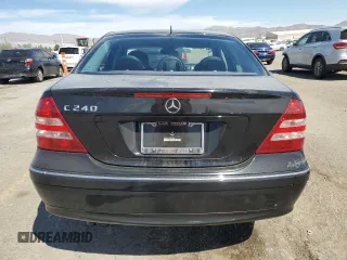 2005 Mercedes-Benz C 240 with VIN WDBRF61J15A712498, listed as a Copart auction lot 50835965 with 82,062 mi miles and Salvage Title. Bid and sale history available at DreamBid. Image 6.