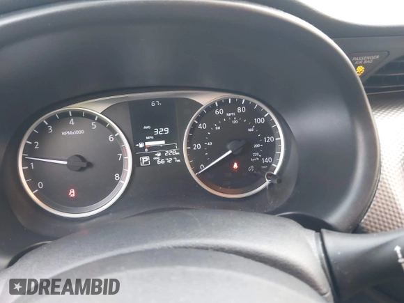 2020 Nissan Kicks S z VIN 3N1CP5BV7LL563586, wystawiony jako IAAI lot #42043567 z przebiegiem 66 727 mil mil oraz . Historia ofert i sprzedaży dostępna na DreamBid. Obrazek 7.