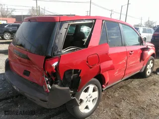 2005 Saturn VUE with VIN 5GZCZ63455S803403, listed as a IAAI auction lot 41816330 with 303,015 mi miles. Bid and sale history available at carsss.com. Image 4.